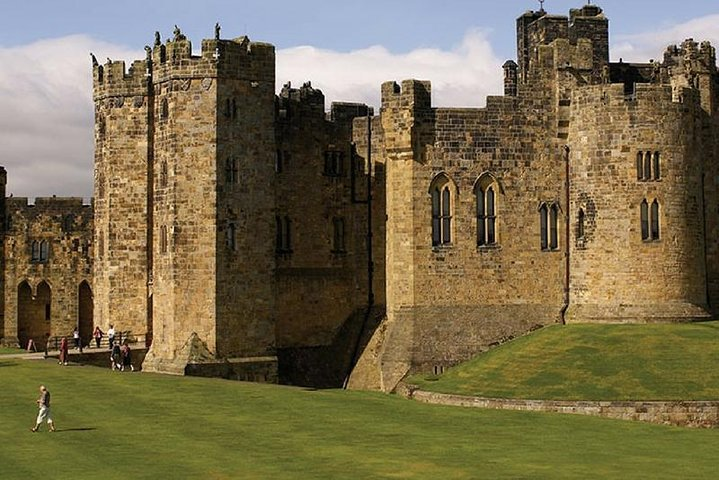 Alnwick Castle